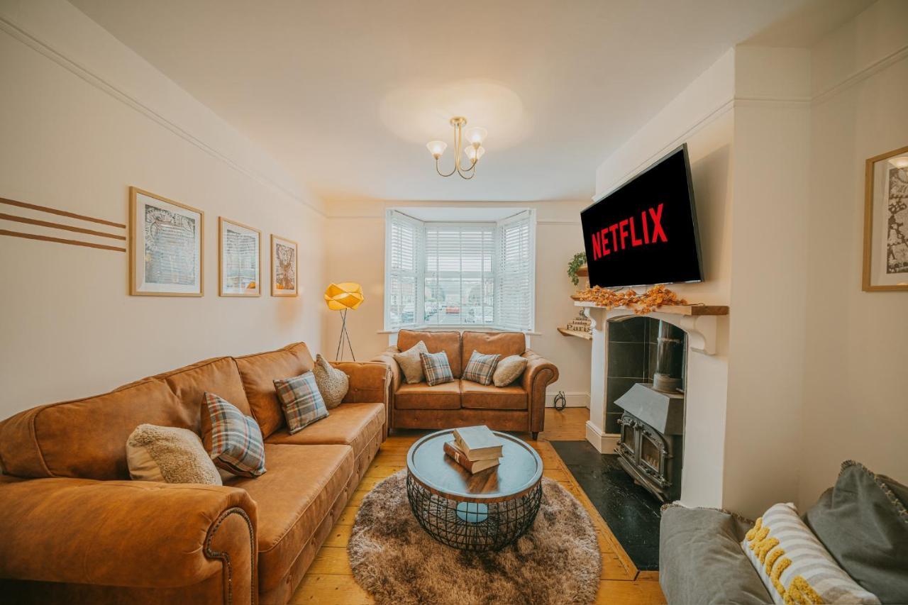 Cotswolds- Homely 2 Bed House With Garden, Wifi - Esho Stays Сайърънсестър Екстериор снимка